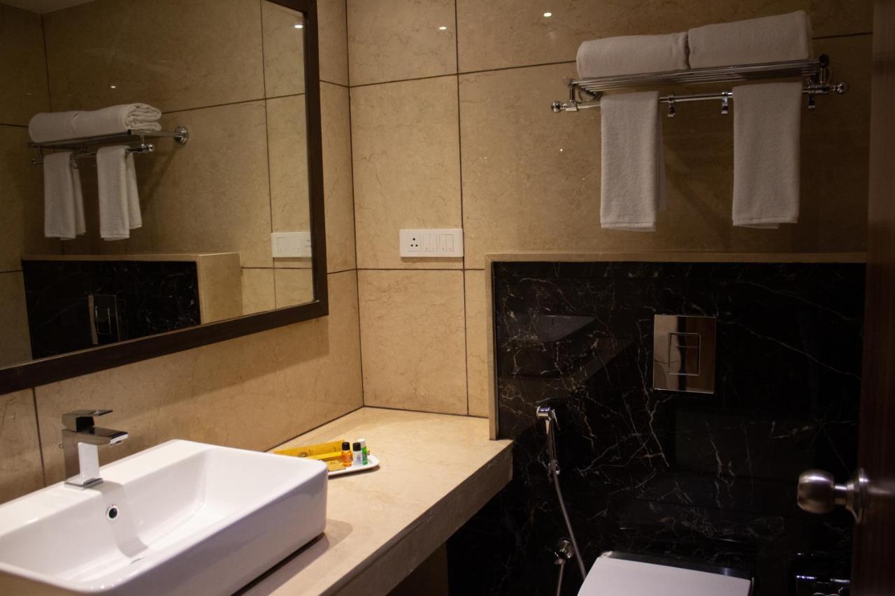 Shivas Galaxy Hotel Devanahalli Exterior photo