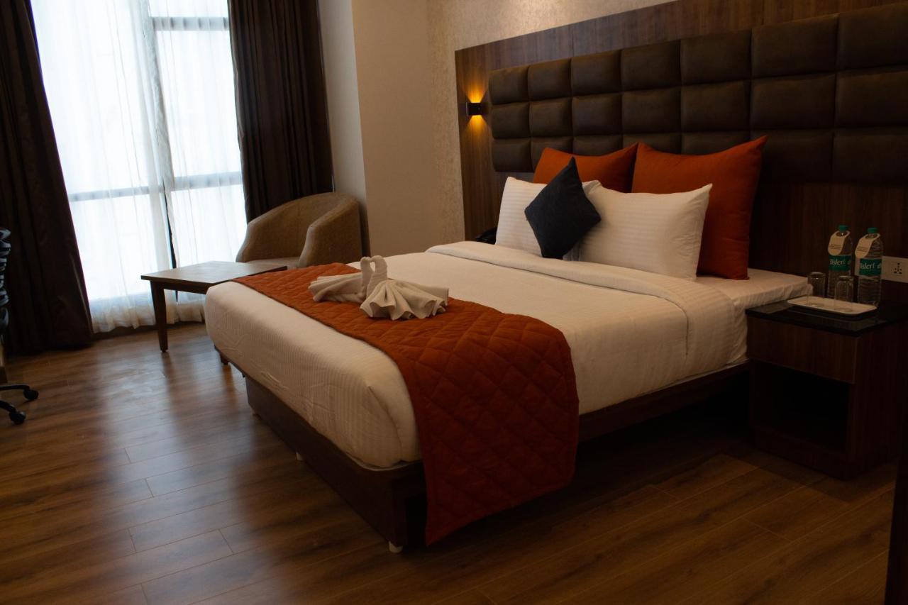 Shivas Galaxy Hotel Devanahalli Exterior photo