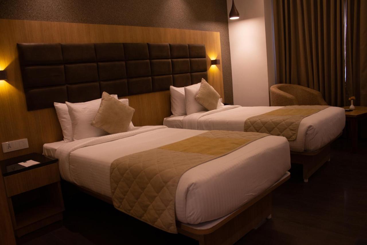 Shivas Galaxy Hotel Devanahalli Exterior photo