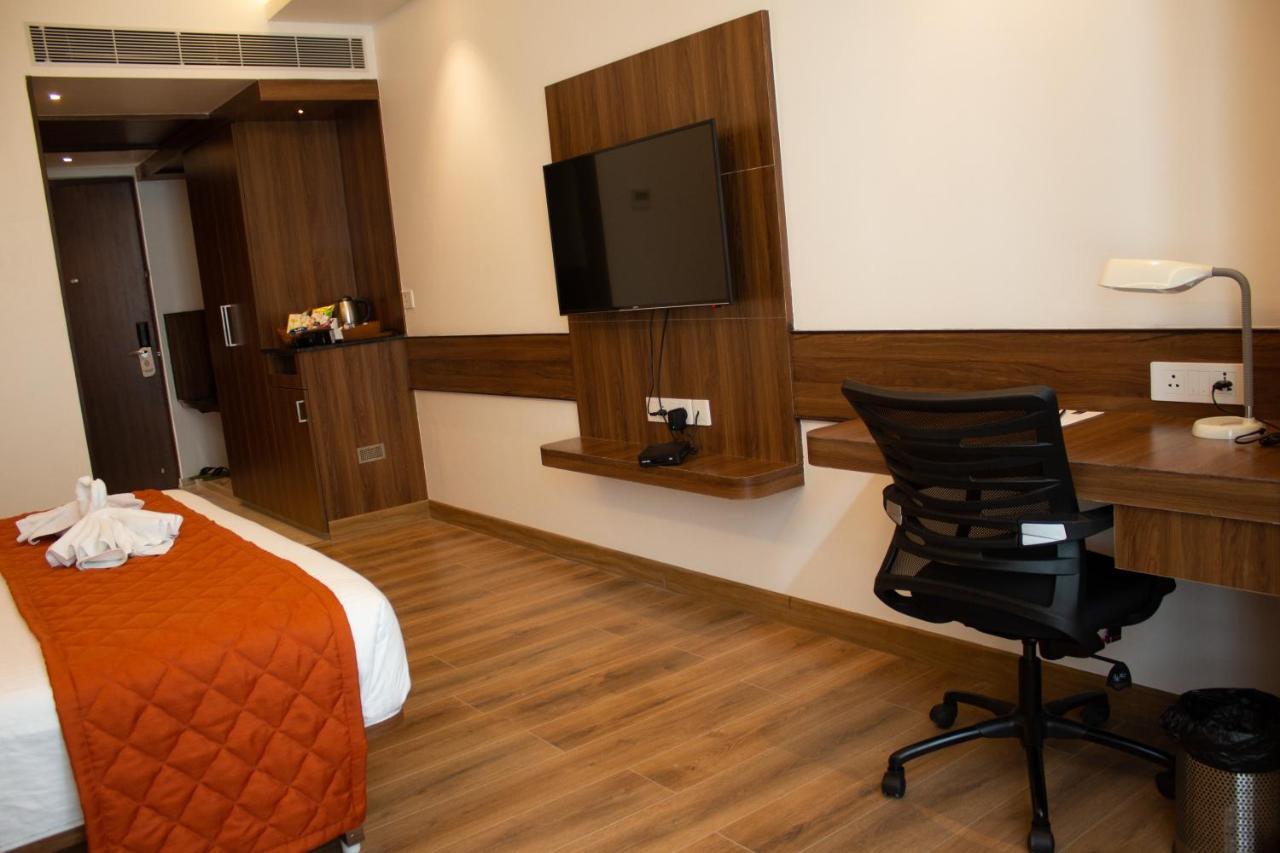 Shivas Galaxy Hotel Devanahalli Exterior photo