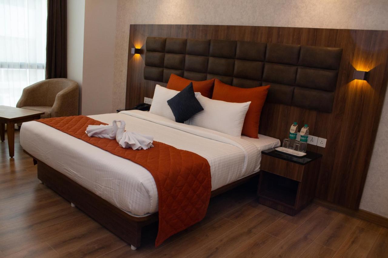 Shivas Galaxy Hotel Devanahalli Exterior photo