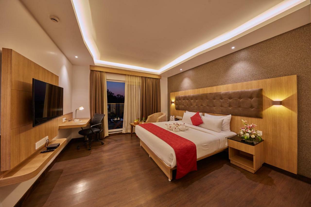 Shivas Galaxy Hotel Devanahalli Exterior photo